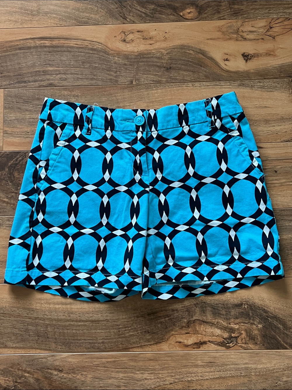 Blue Geometric Preppy Golf Shorts Crown & Ivy Size 2/30 Waist Resortwear